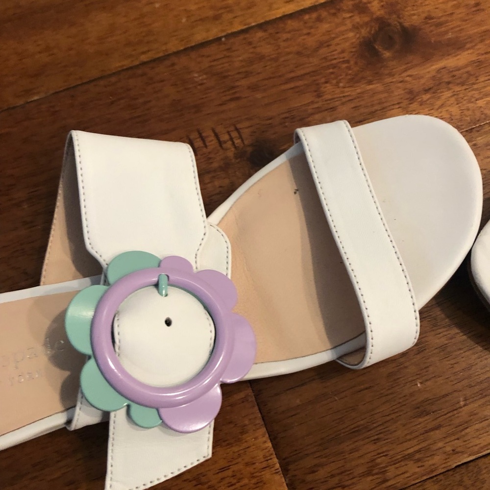Kate Spade Women's White Fabi Sandals - Picture 5 of 10